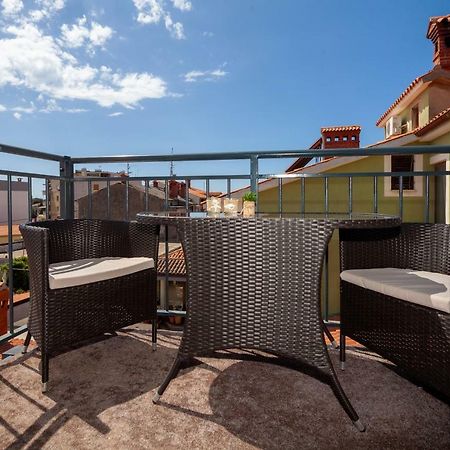 Luxury Apartment With Private Rooftop Terrace Póla Kültér fotó