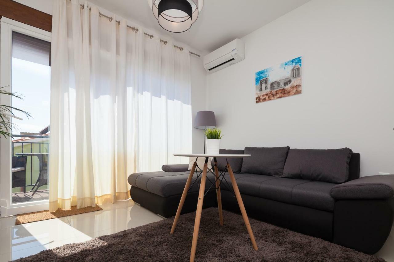 Luxury Apartment With Private Rooftop Terrace Póla Kültér fotó