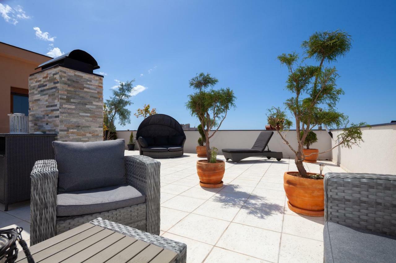 Luxury Apartment With Private Rooftop Terrace Póla Kültér fotó