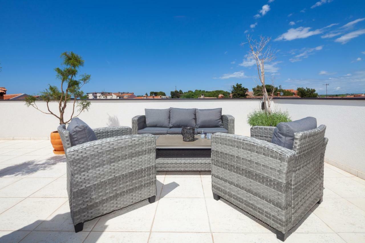 Luxury Apartment With Private Rooftop Terrace Póla Kültér fotó