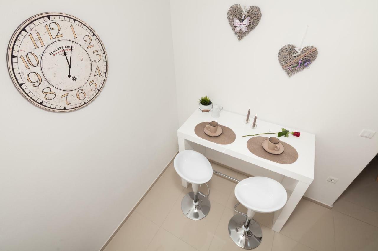 Luxury Apartment With Private Rooftop Terrace Póla Kültér fotó