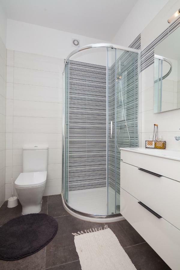 Luxury Apartment With Private Rooftop Terrace Póla Kültér fotó